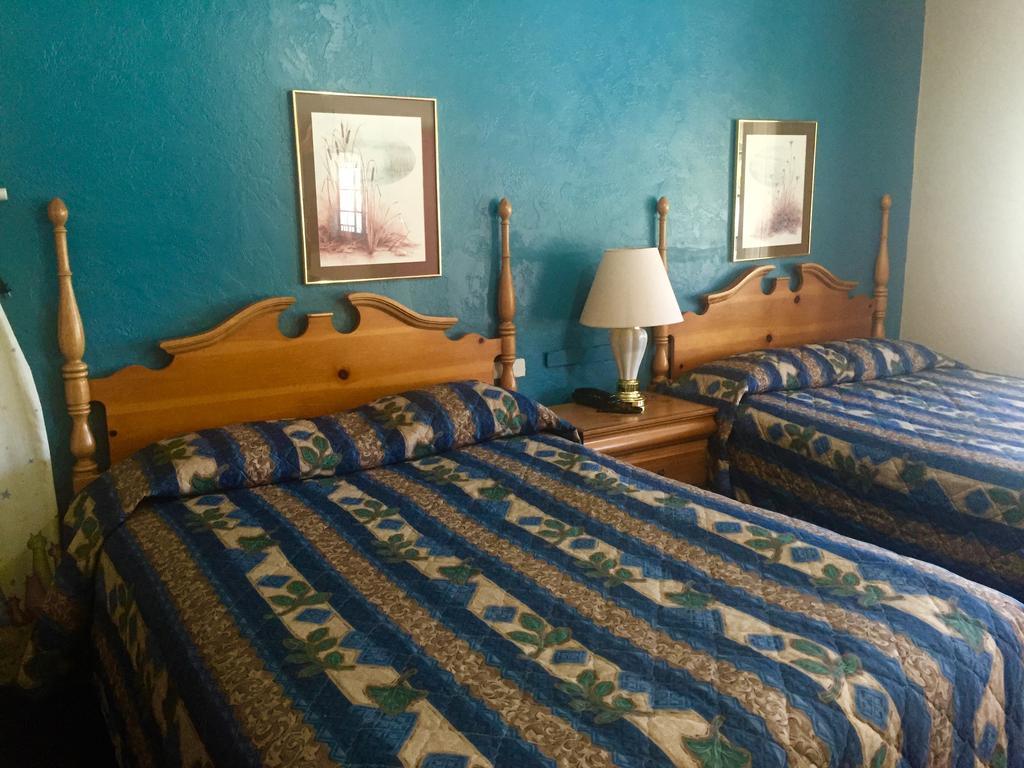 Paradise Inn Room photo