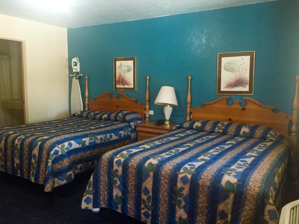 Paradise Inn Room photo